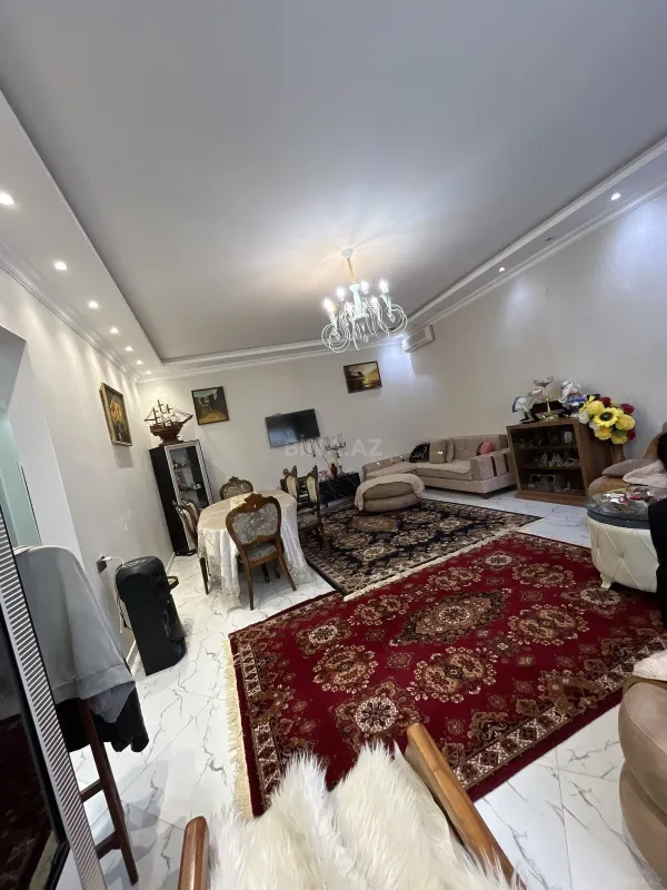 Satılır 4 otaqlı həyət evi 125 m²