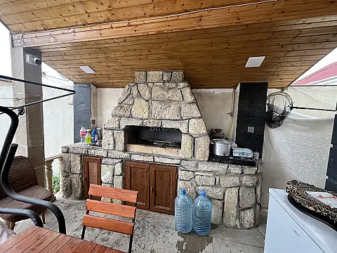 Satılır 4 otaqlı həyət evi 125 m²