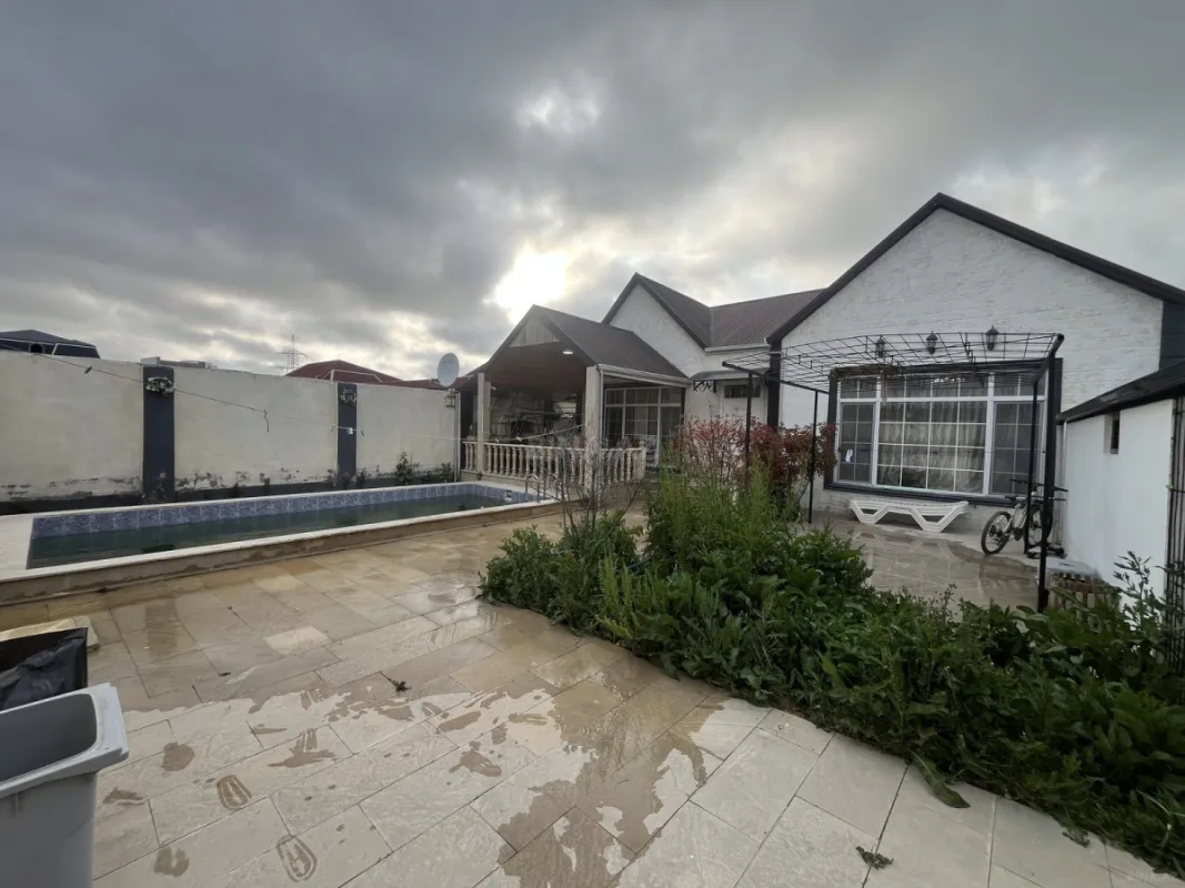 Satılır 4 otaqlı həyət evi 125 m²