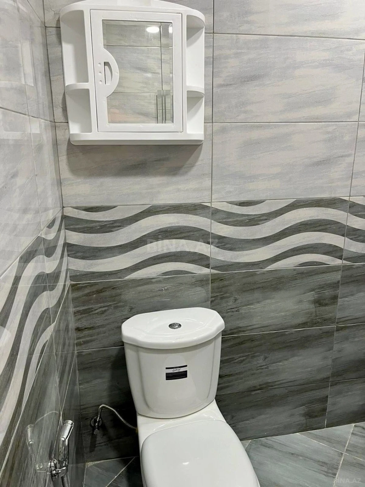 Kirayə verilir 2 otaqlı mənzil 80 m²
