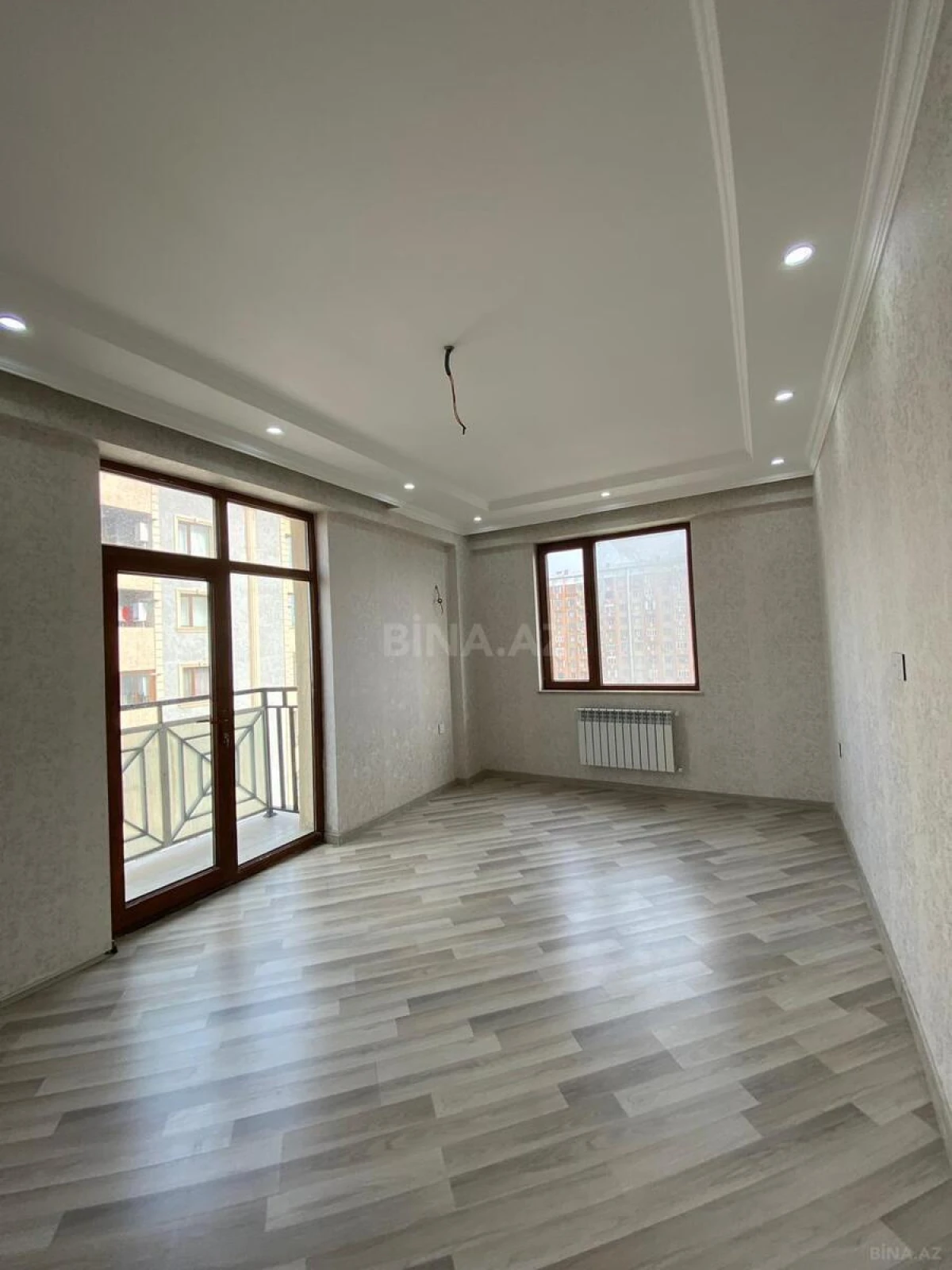 Satılır 3 otaqlı mənzil 96.5 m²