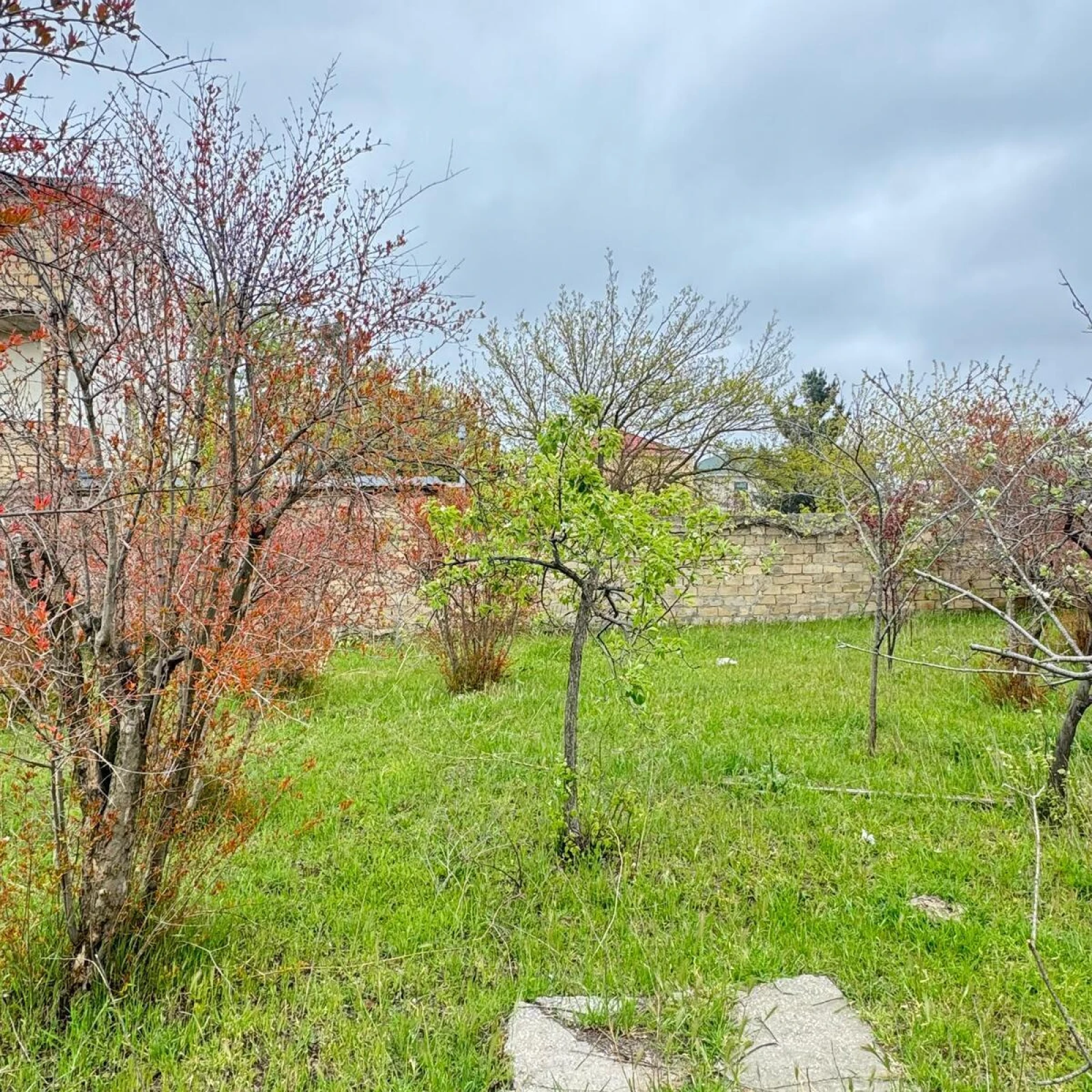 Satılır torpaq sahəsi 2 m²