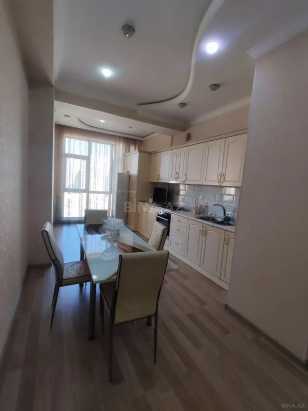 Kirayə verilir 2 otaqlı mənzil 100 m²