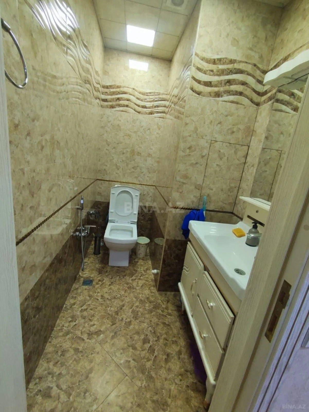 Kirayə verilir 2 otaqlı mənzil 100 m²