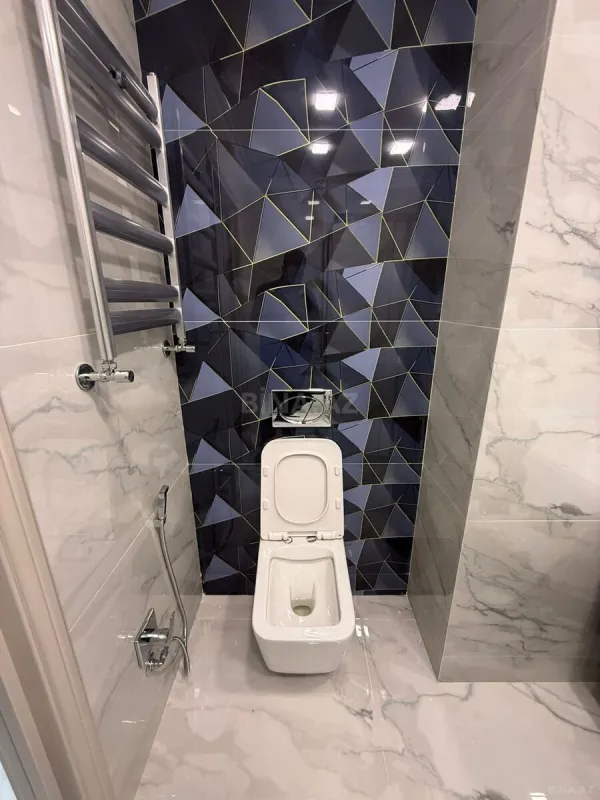 Satılır 2 otaqlı mənzil 80 m²