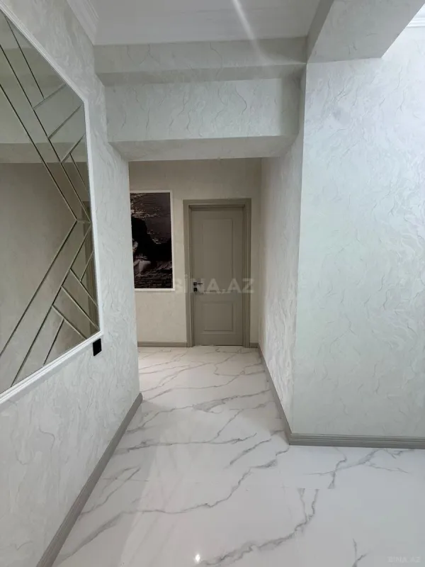 Satılır 2 otaqlı mənzil 80 m²