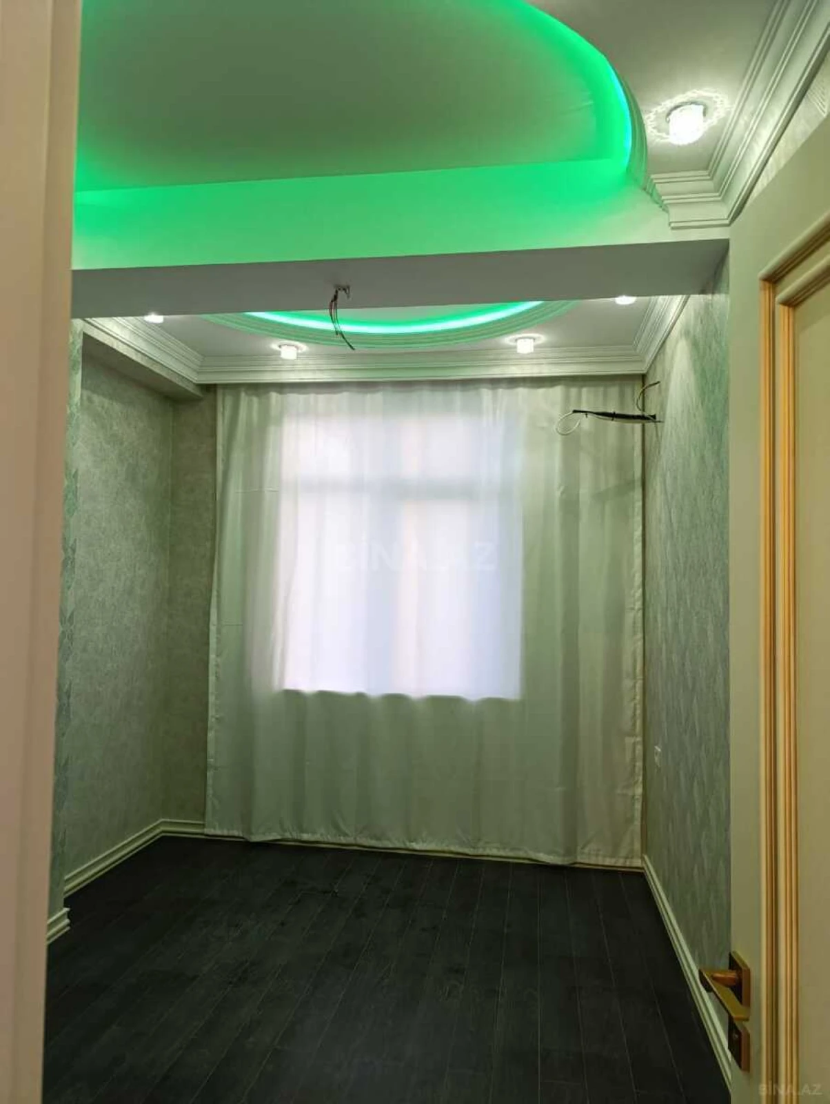 Satılır 3 otaqlı mənzil 103 m²