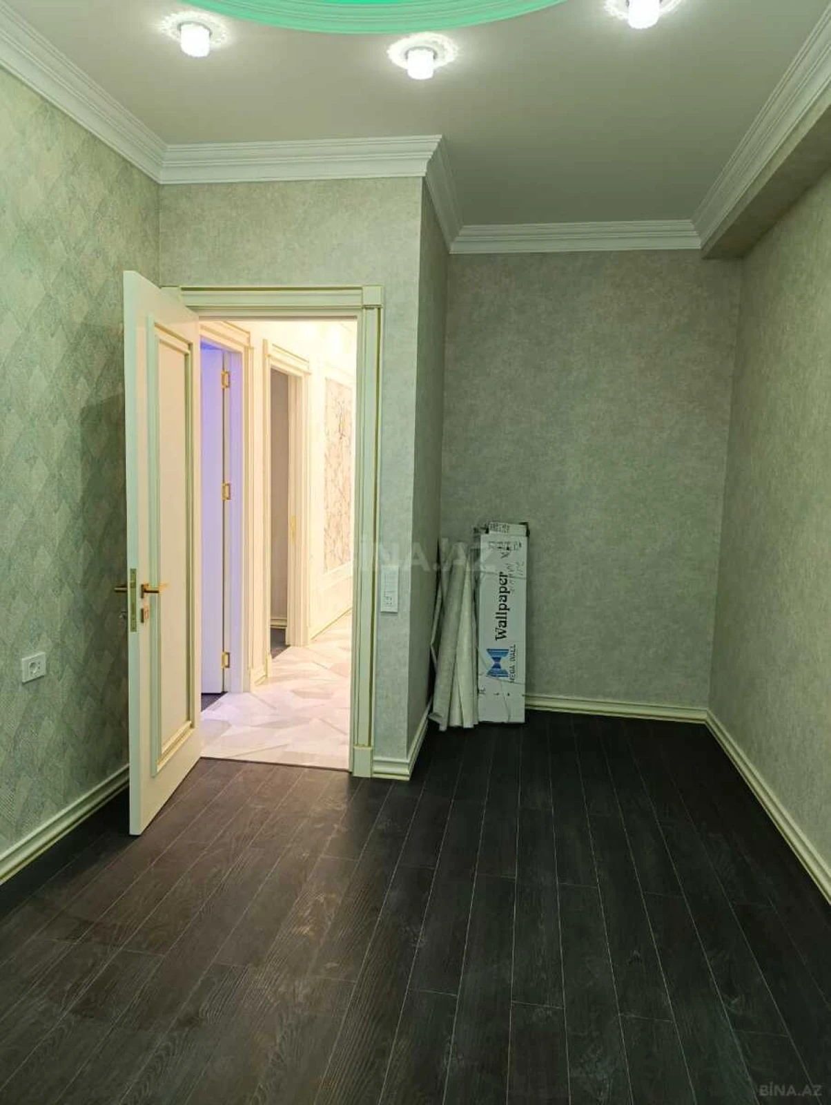 Satılır 3 otaqlı mənzil 103 m²