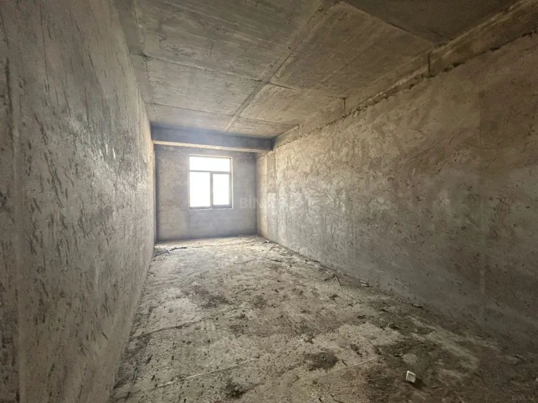 Satılır 3 otaqlı mənzil 112 m²