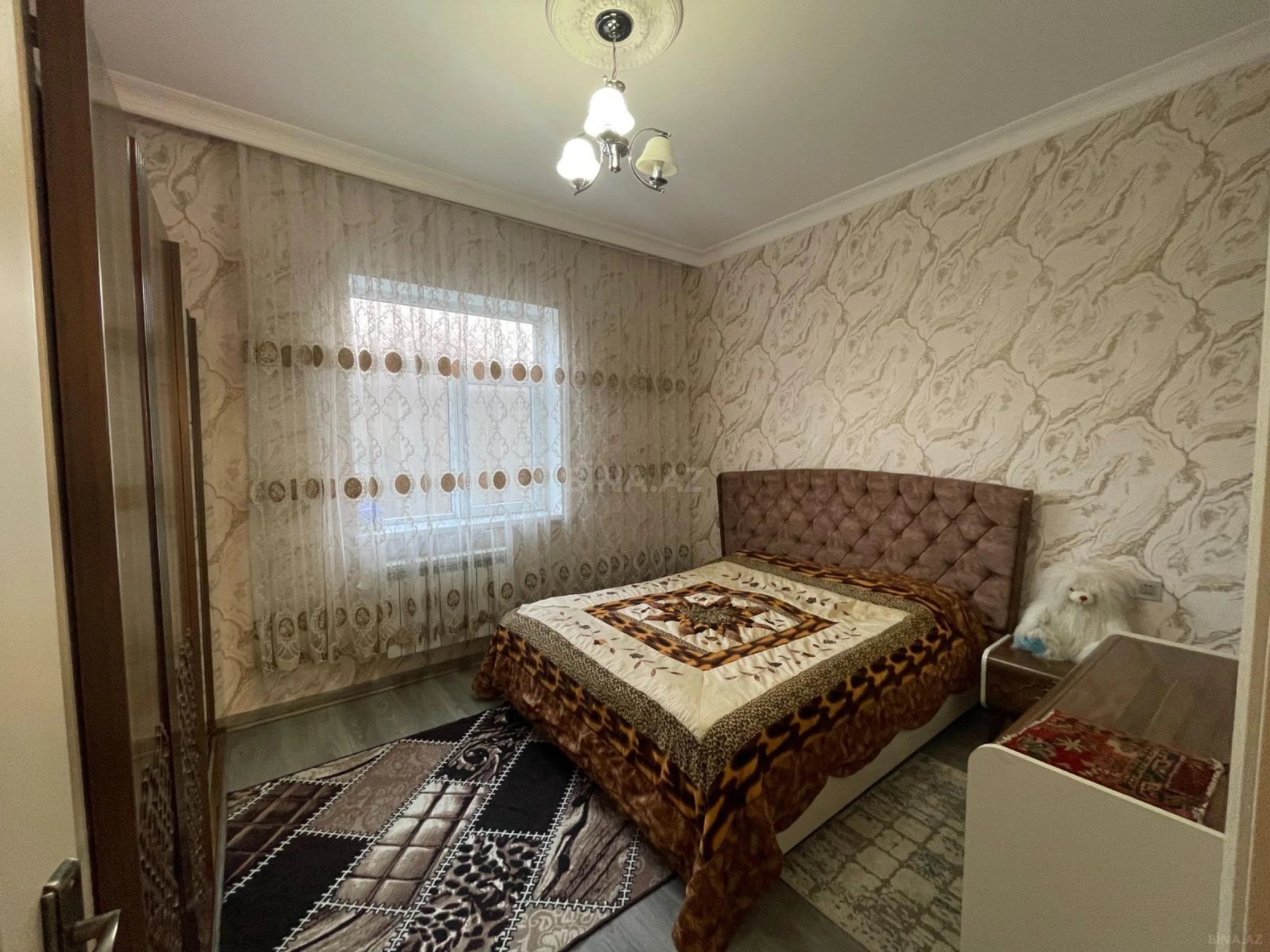 Satılır 7 otaqlı həyət evi 180 m²