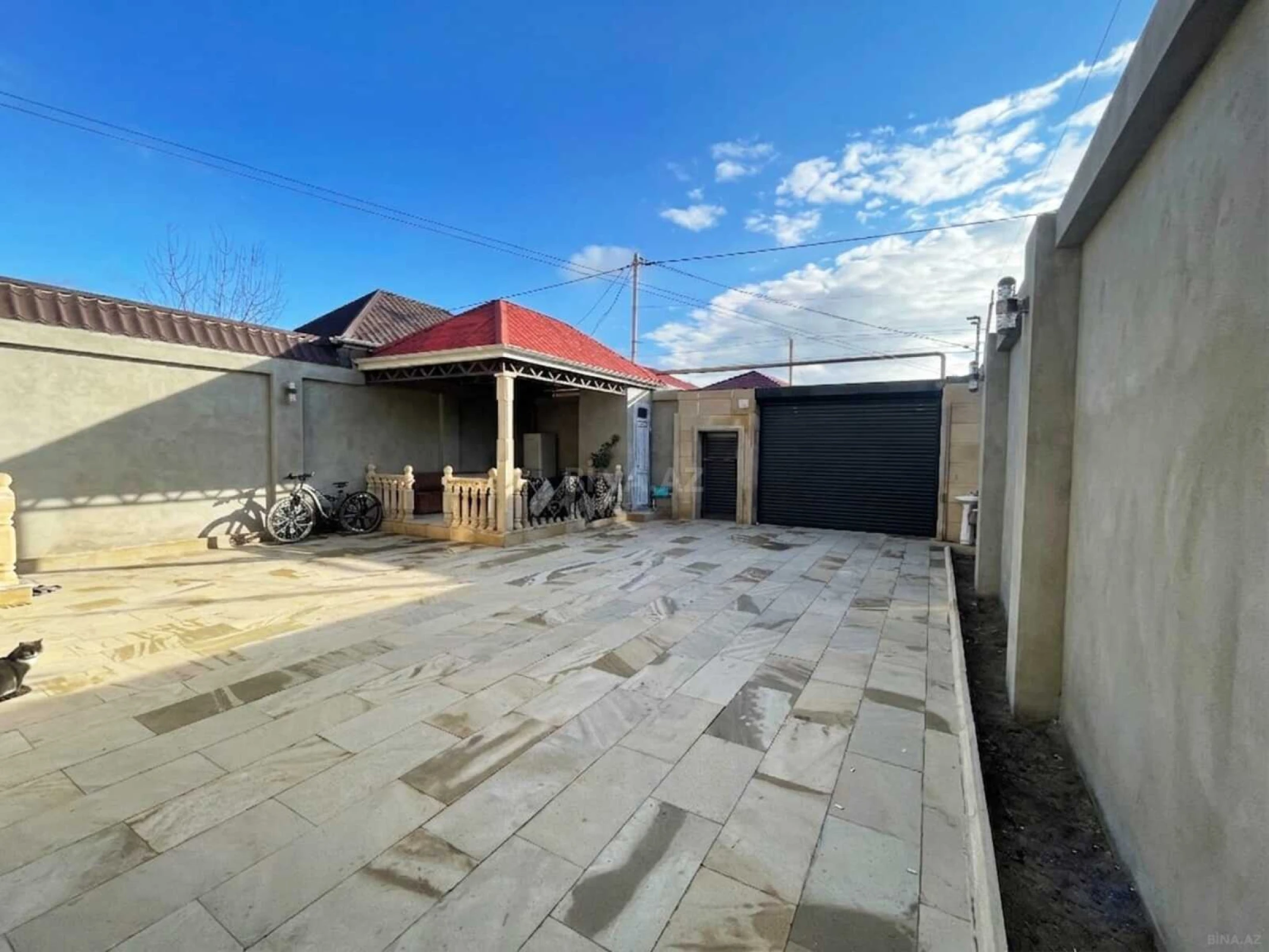 Satılır 7 otaqlı həyət evi 180 m²