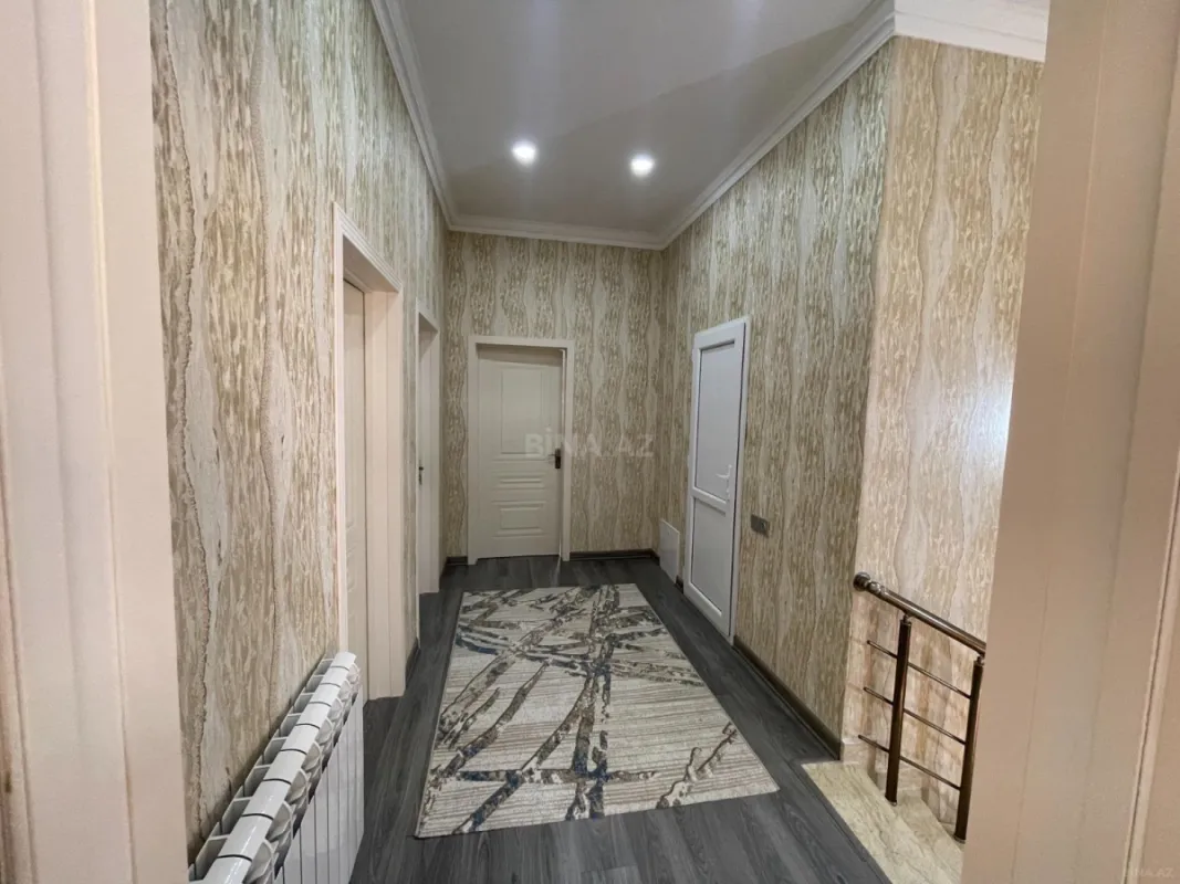 Satılır 7 otaqlı həyət evi 180 m²