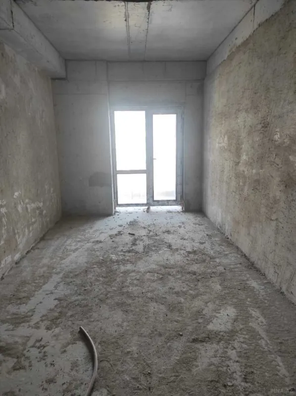 Satılır 3 otaqlı mənzil 158 m²
