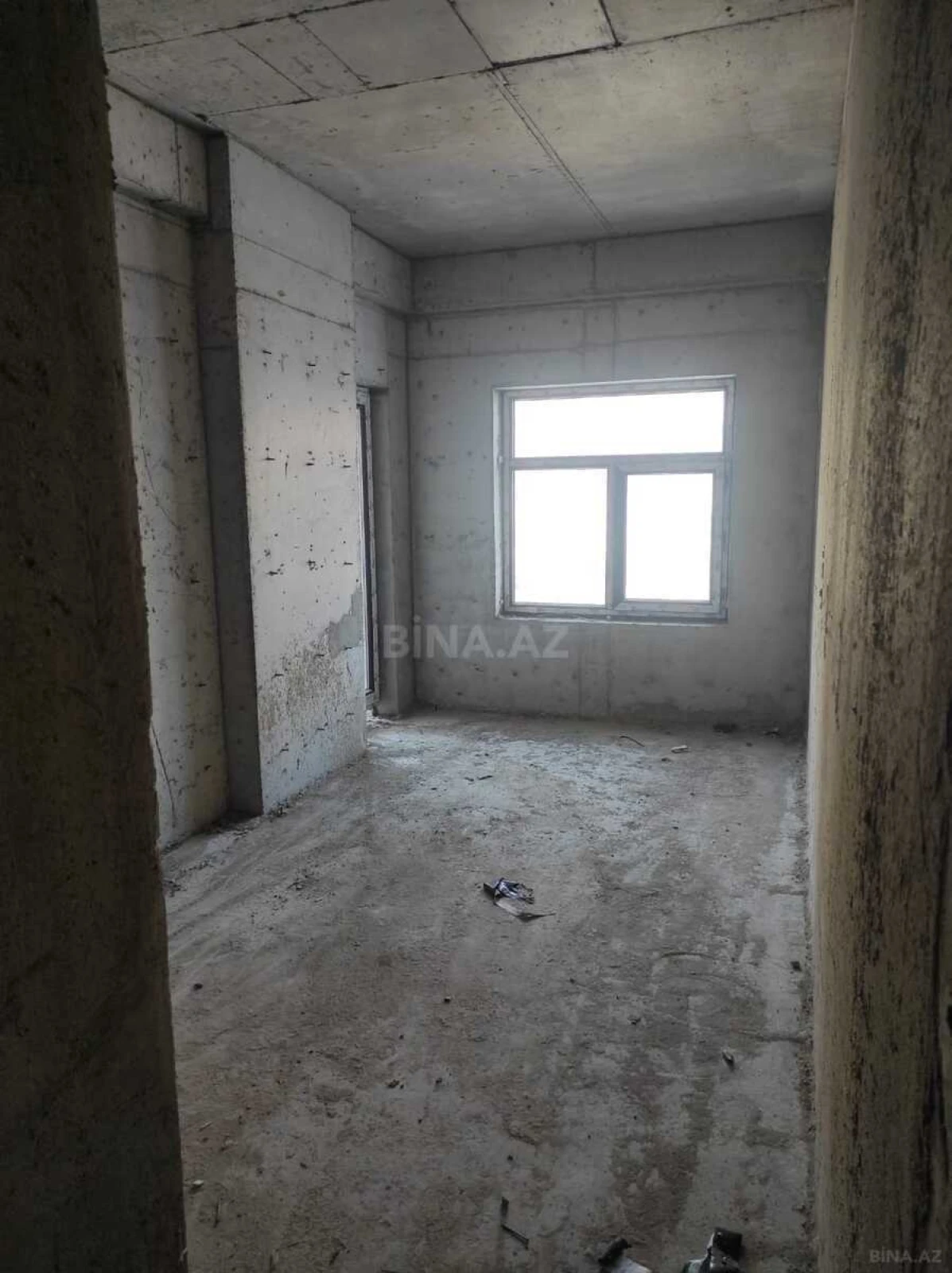 Satılır 3 otaqlı mənzil 158 m²
