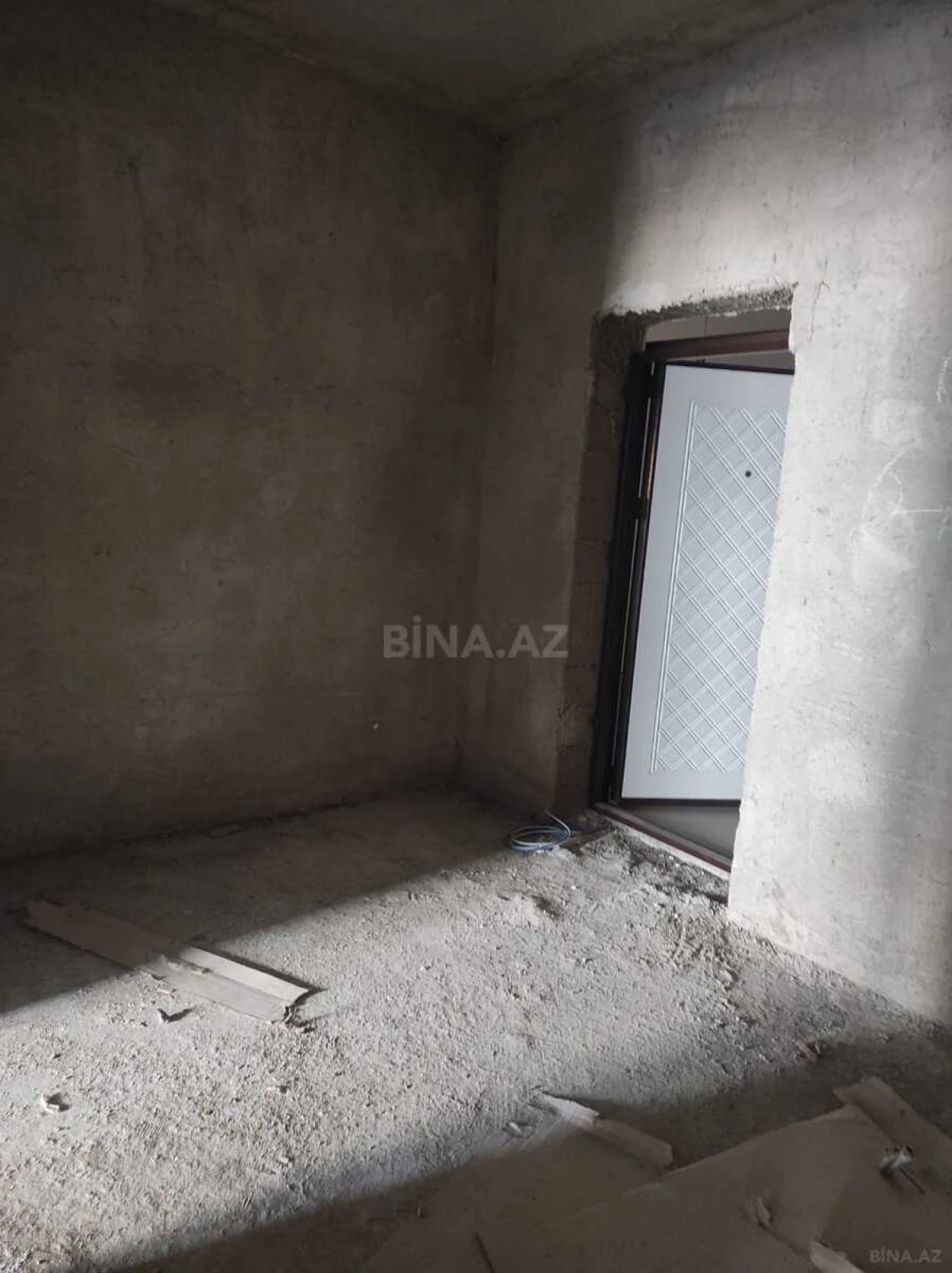 Satılır 3 otaqlı mənzil 158 m²