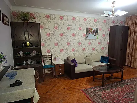 Kirayə verilir 1 otaqlı mənzil 50 m²