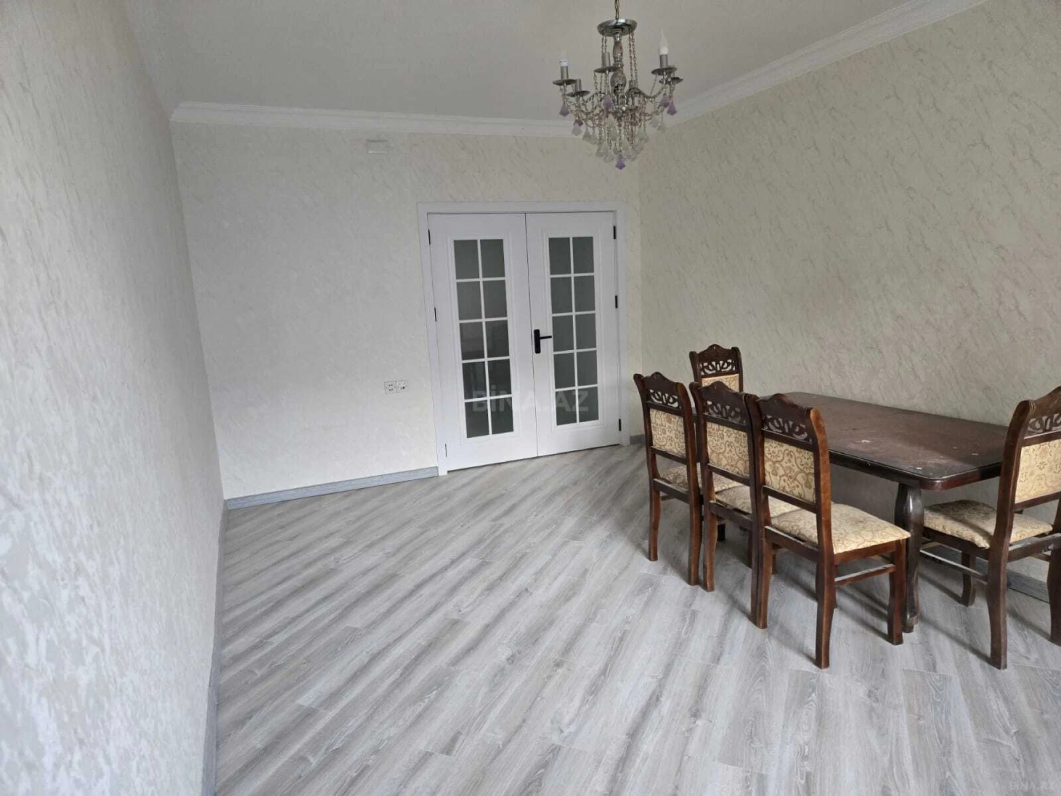 Satılır 3 otaqlı mənzil 90 m²