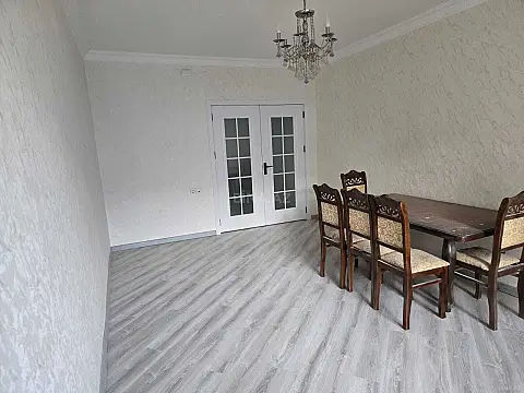 Satılır 3 otaqlı mənzil 90 m² — Bakı 3 otaq 90.00 m²