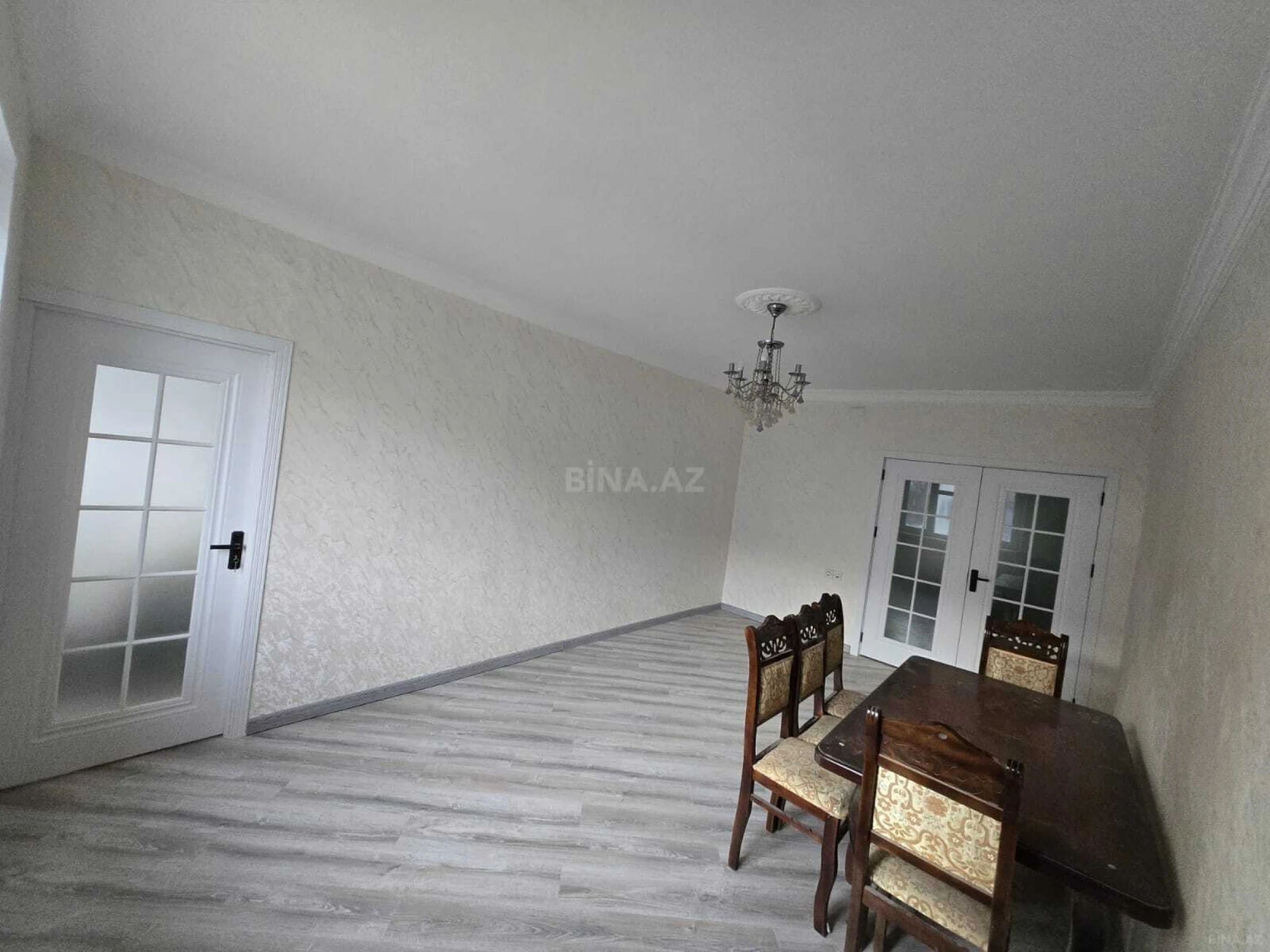 Satılır 3 otaqlı mənzil 90 m²
