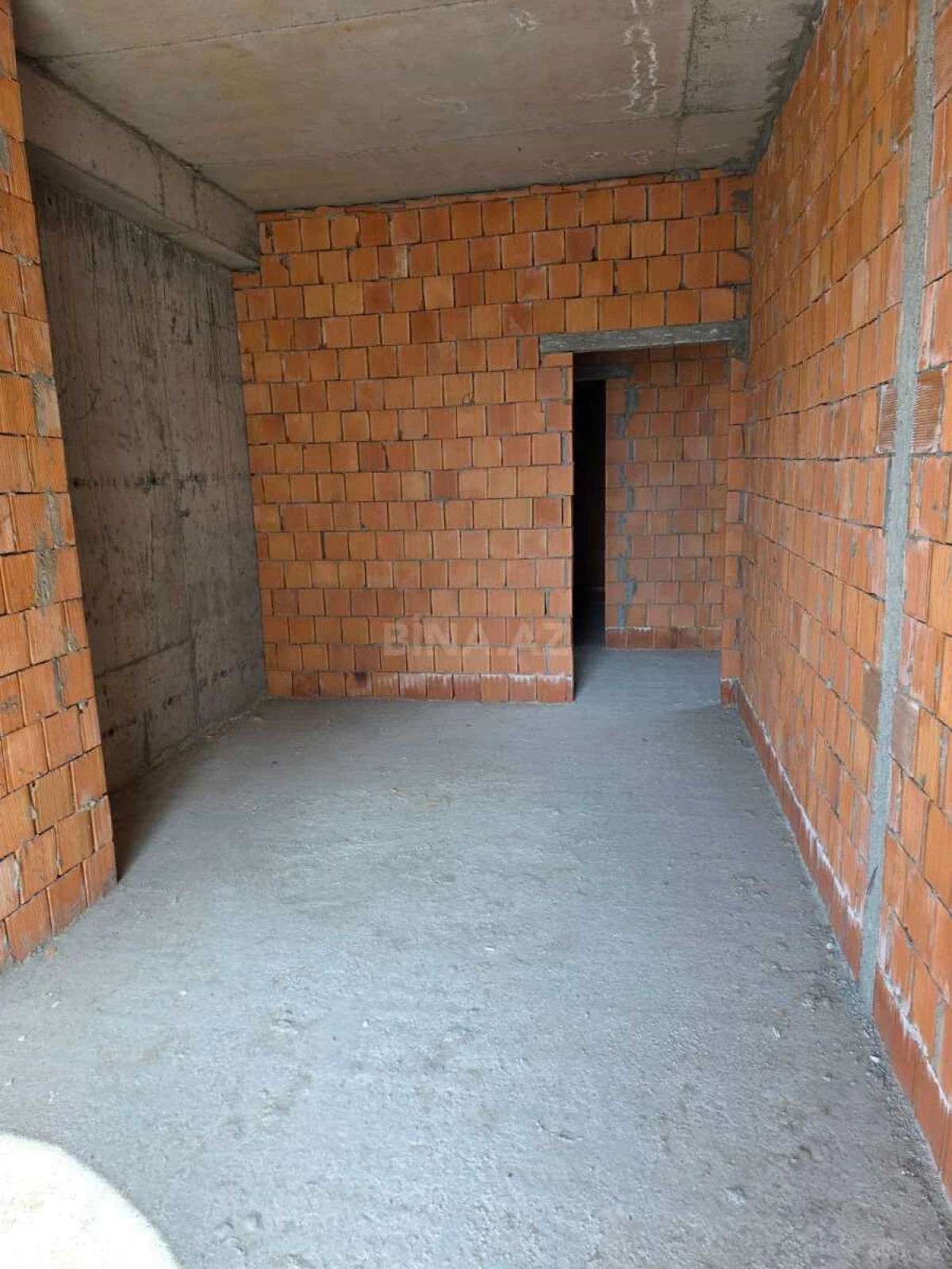 Satılır 3 otaqlı mənzil 113 m²