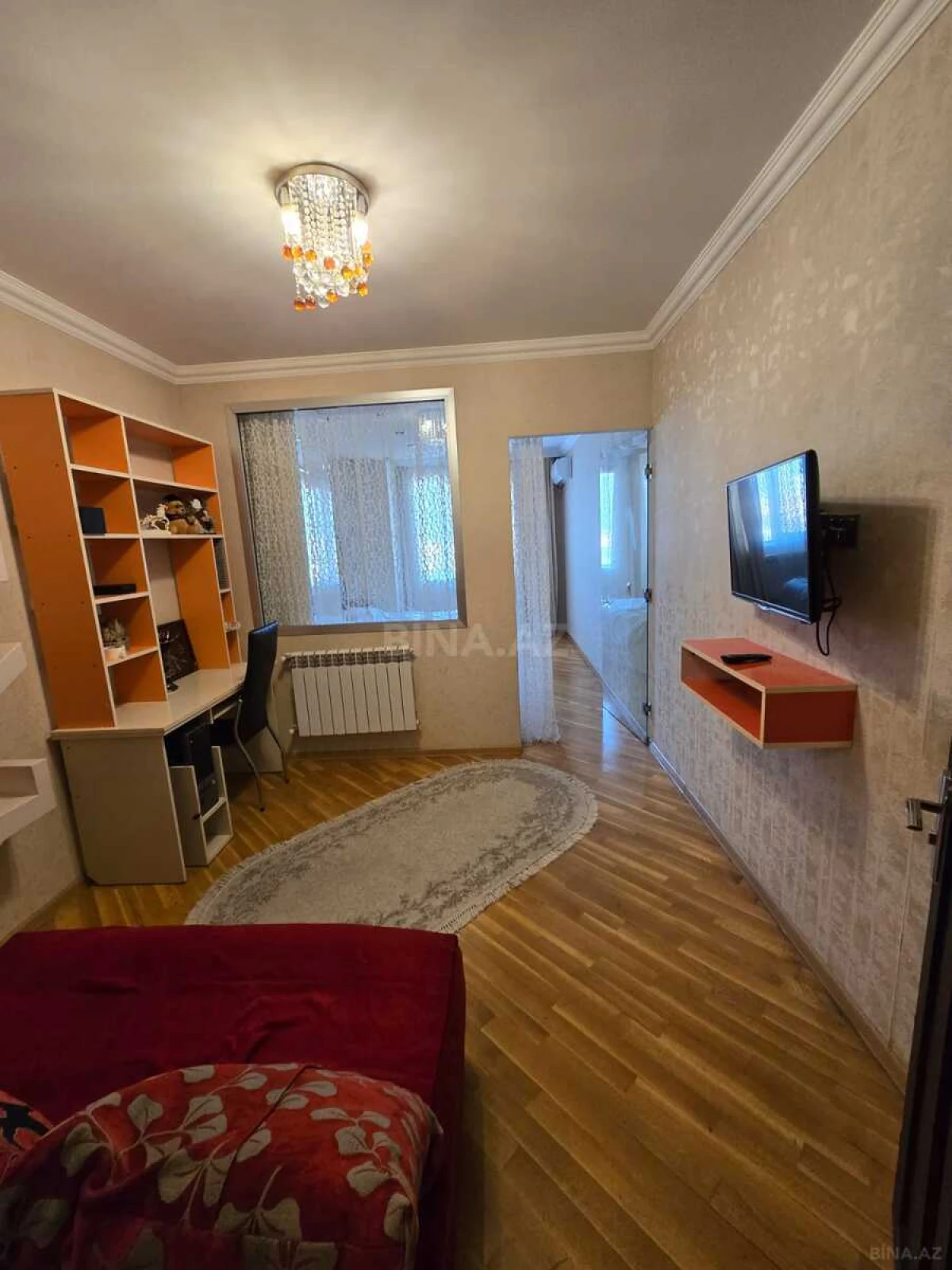 Kirayə verilir 2 otaqlı mənzil 67 m²