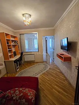 Kirayə verilir 2 otaqlı mənzil 67 m²