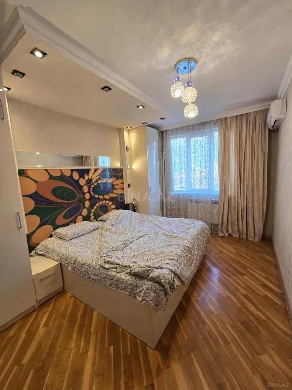 Kirayə verilir 2 otaqlı mənzil 67 m²