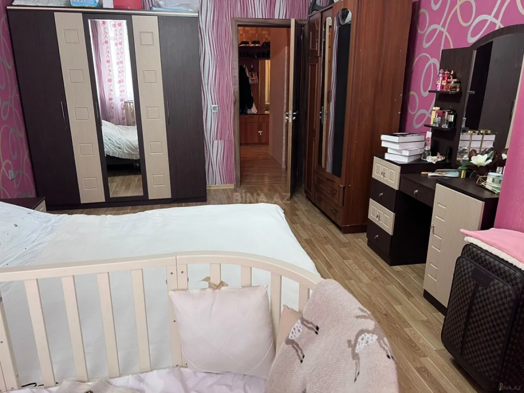 Satılır 2 otaqlı mənzil 90 m²