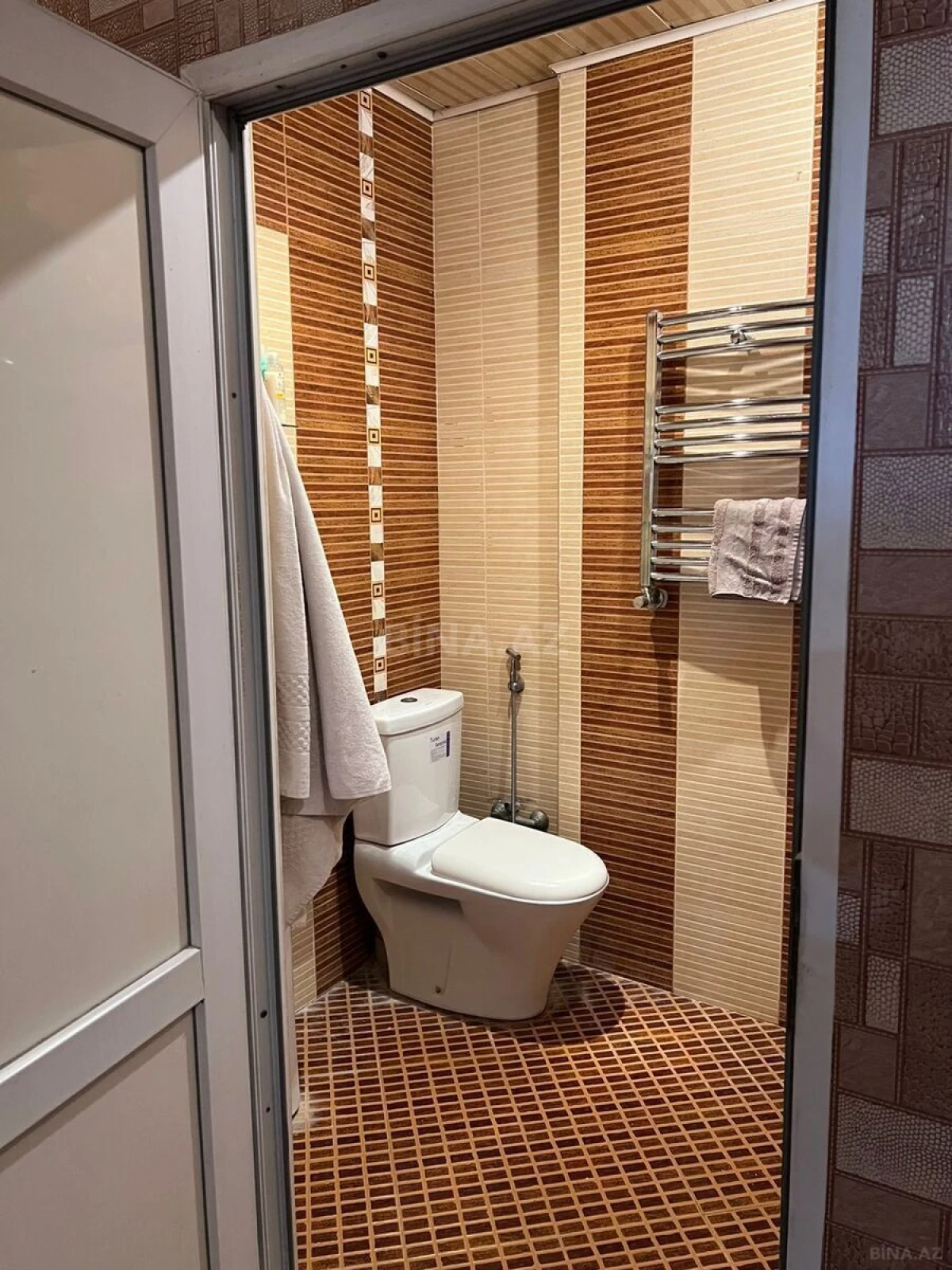 Satılır 2 otaqlı mənzil 90 m²