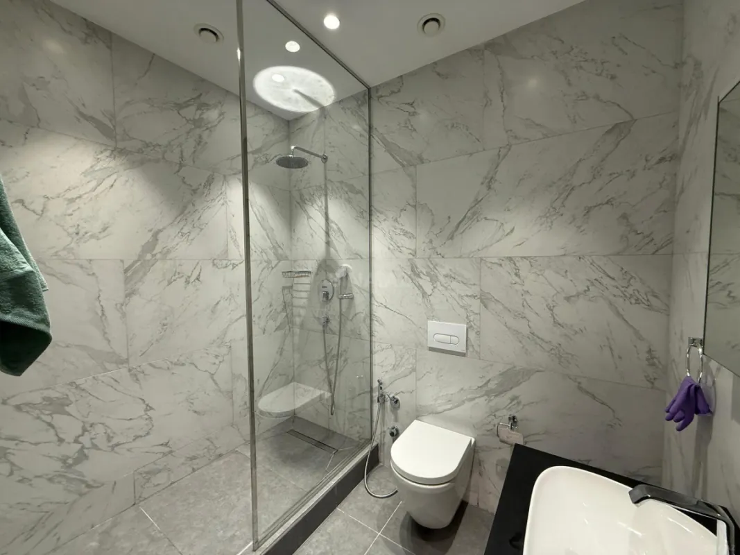 Satılır 3 otaqlı mənzil 110 m²