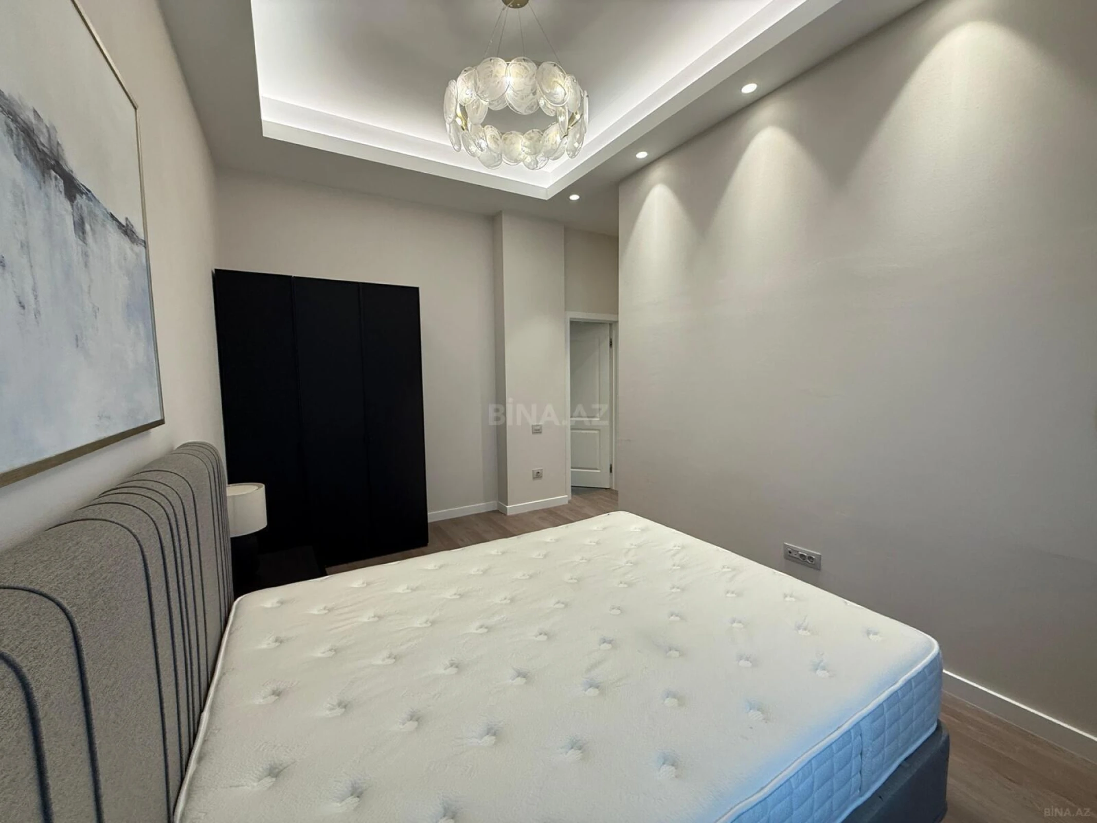 Satılır 3 otaqlı mənzil 110 m²