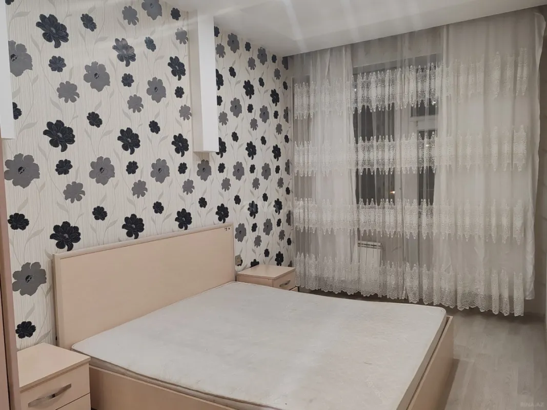 Kirayə verilir 2 otaqlı mənzil 75 m²