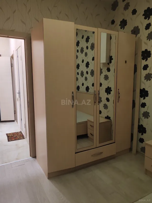 Kirayə verilir 2 otaqlı mənzil 75 m²