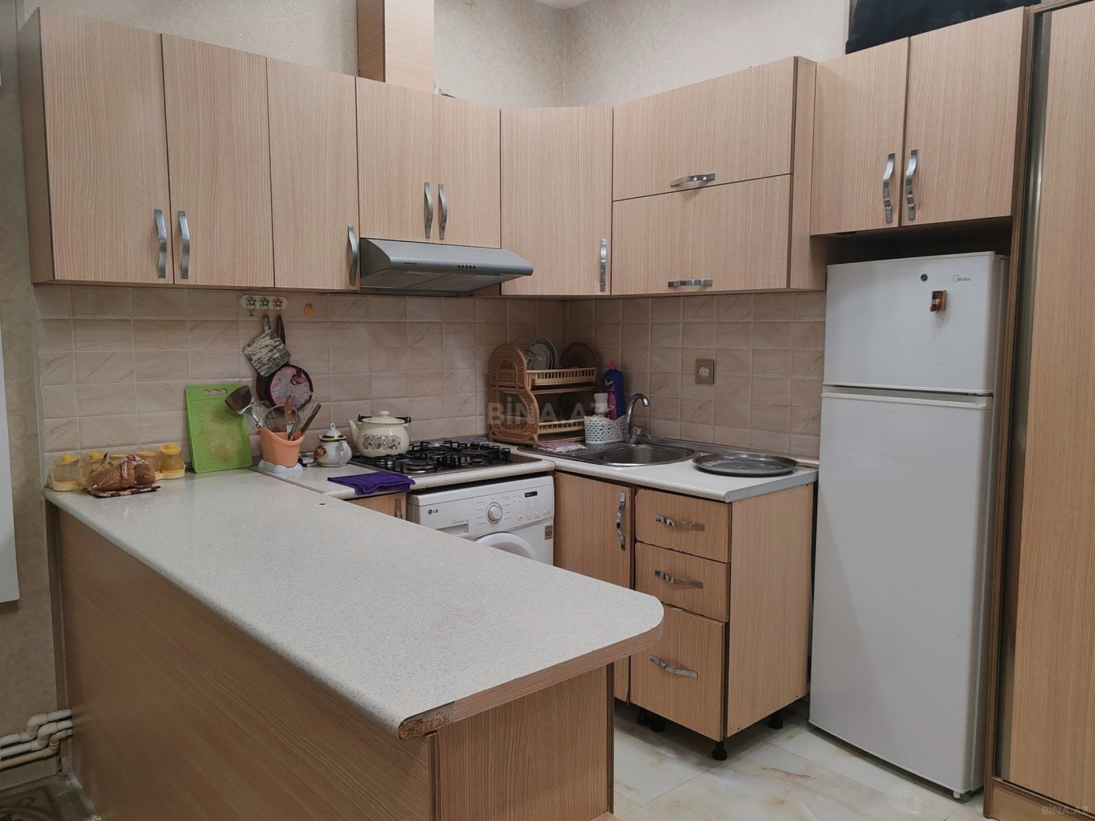 Kirayə verilir 2 otaqlı mənzil 75 m²