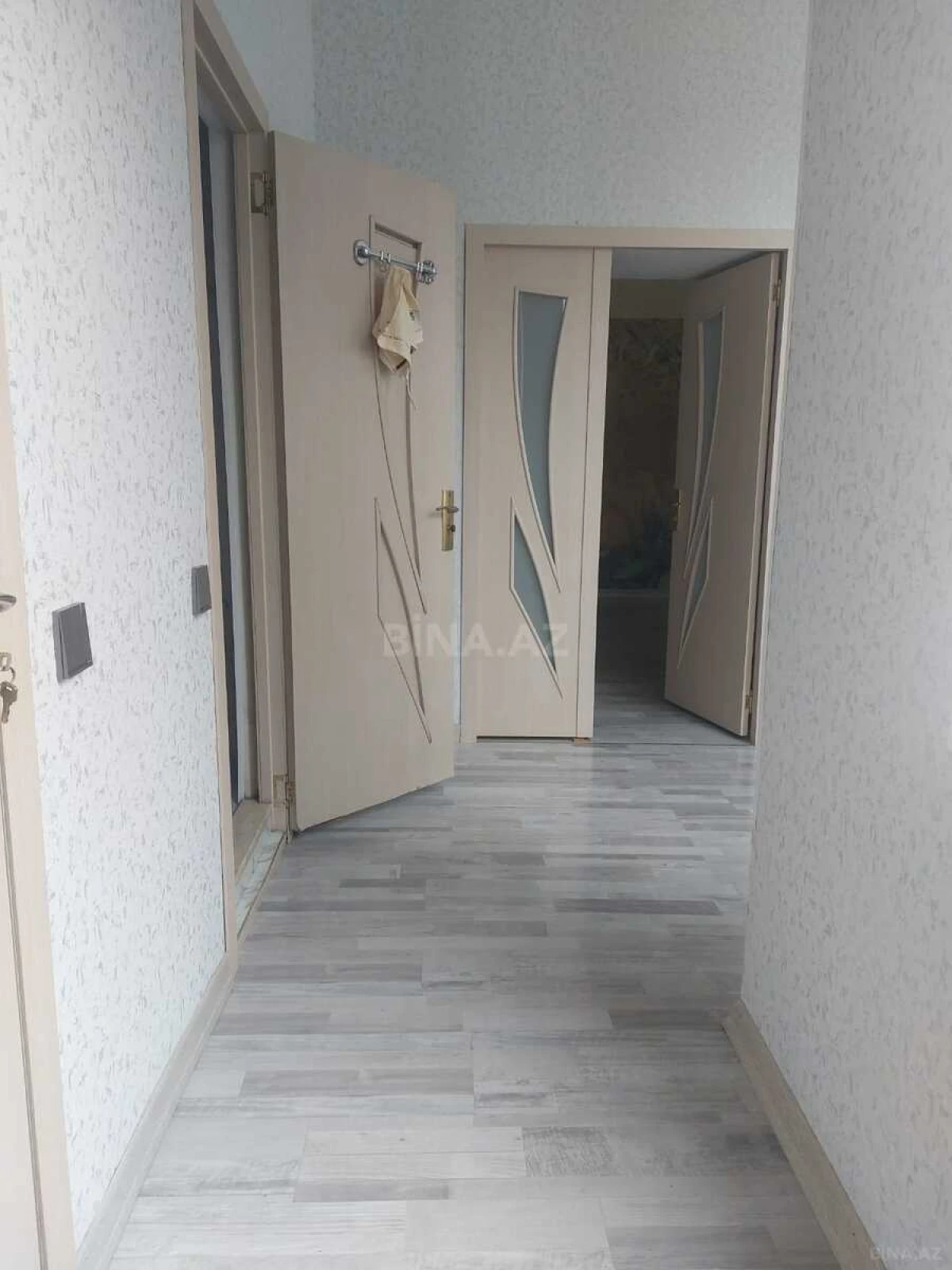 Kirayə verilir 3 otaqlı ofis 90 m²