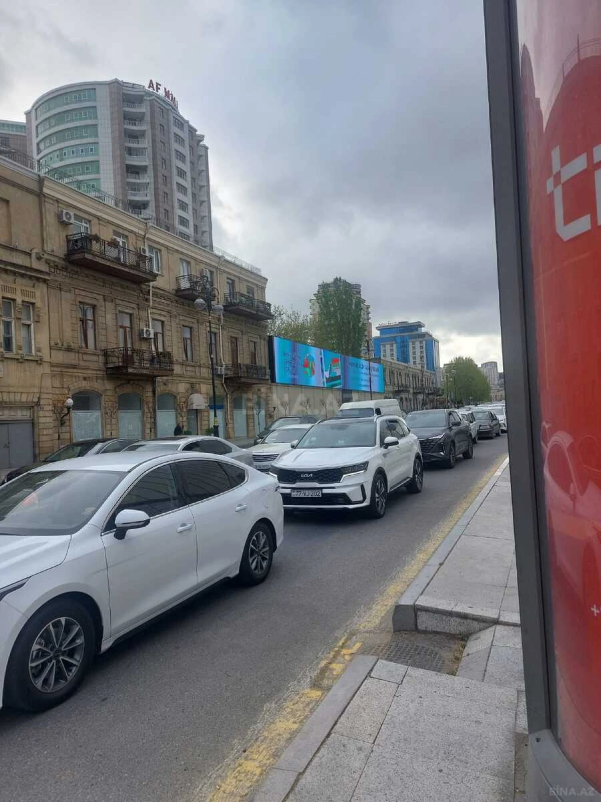 Kirayə verilir 3 otaqlı ofis 90 m²