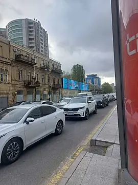 Kirayə verilir 3 otaqlı ofis 90 m²