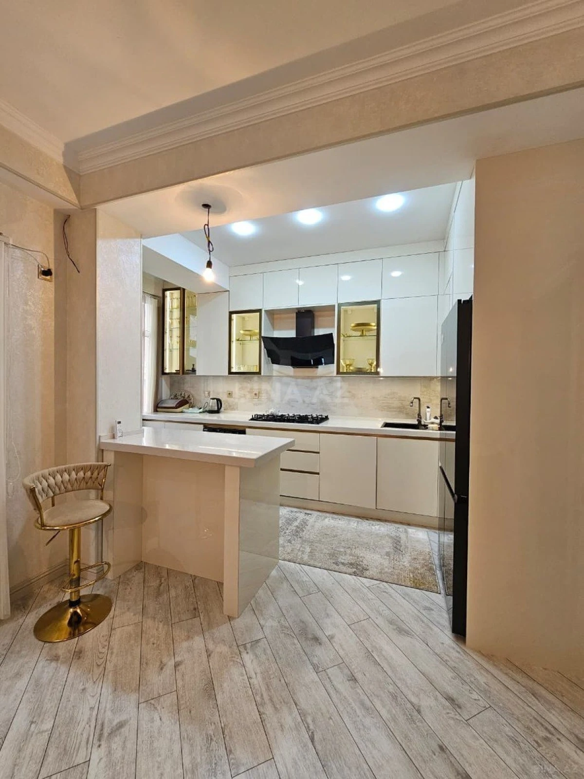 Satılır 3 otaqlı mənzil 78 m²