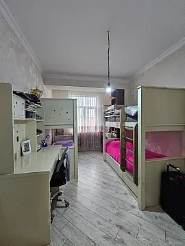 Satılır 3 otaqlı mənzil 78 m²