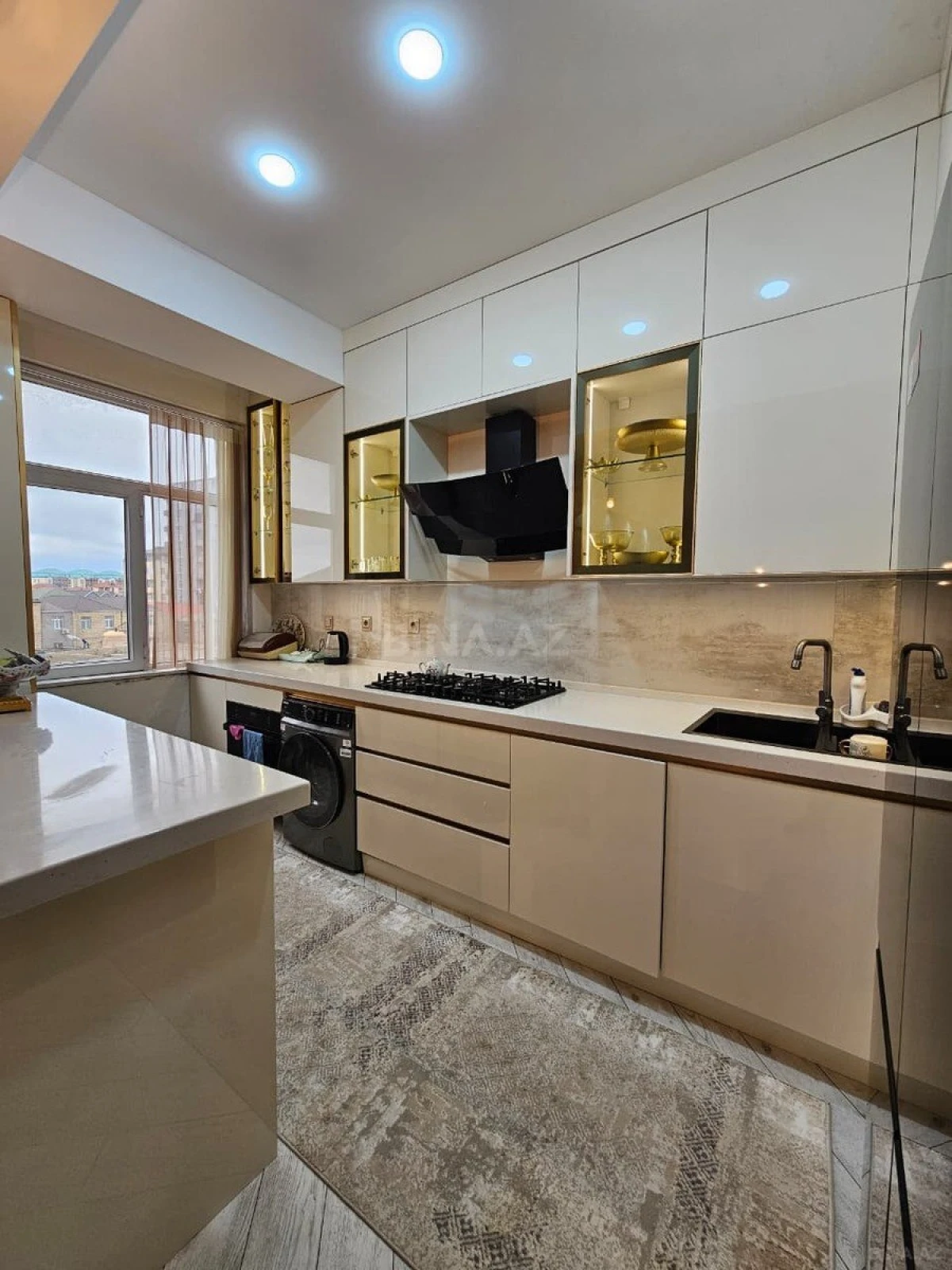 Satılır 3 otaqlı mənzil 78 m²