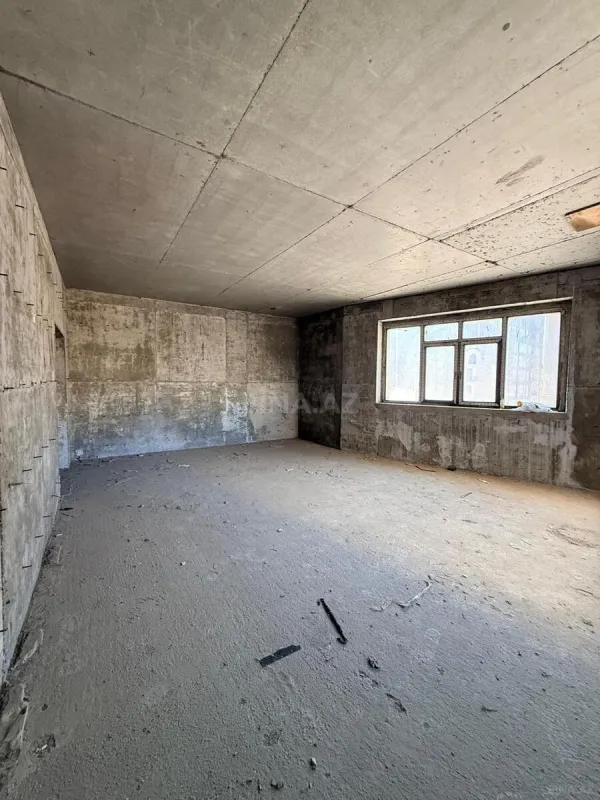 Satılır 3 otaqlı mənzil 165 m²