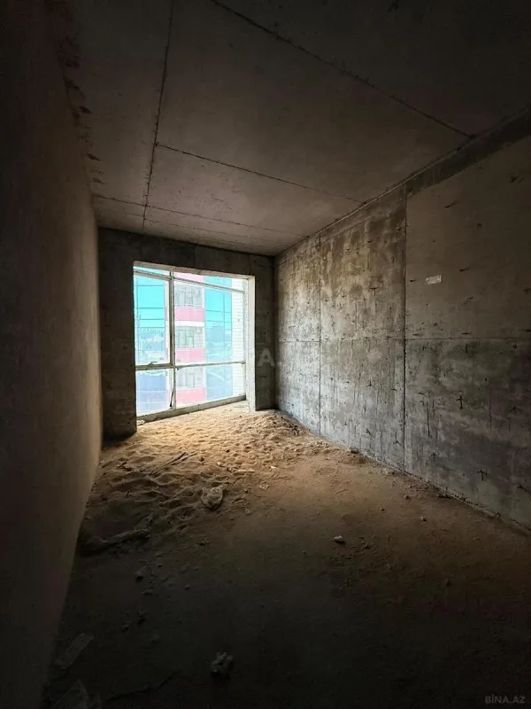 Satılır 3 otaqlı mənzil 165 m²