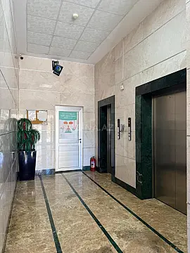 Satılır 3 otaqlı mənzil 165 m²