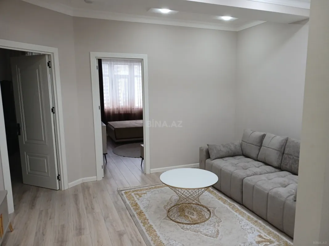 Kirayə verilir 2 otaqlı mənzil 70 m²