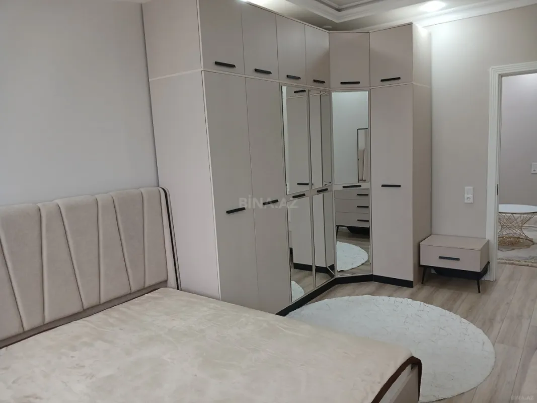 Kirayə verilir 2 otaqlı mənzil 70 m²