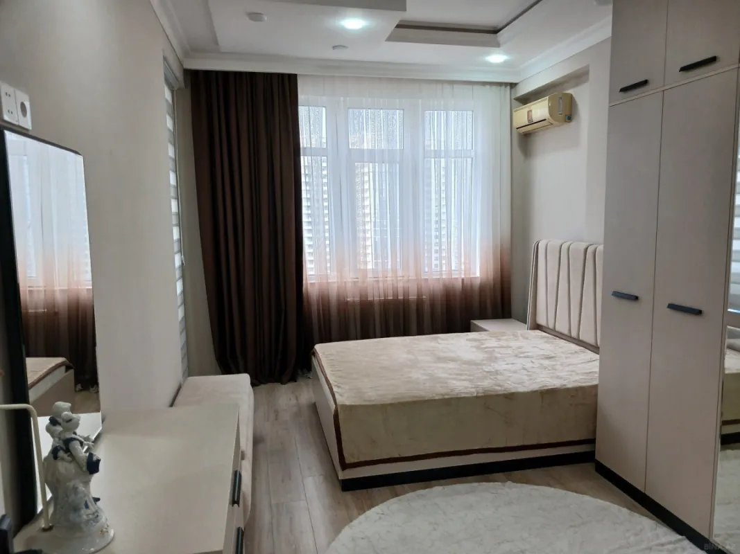 Kirayə verilir 2 otaqlı mənzil 70 m²