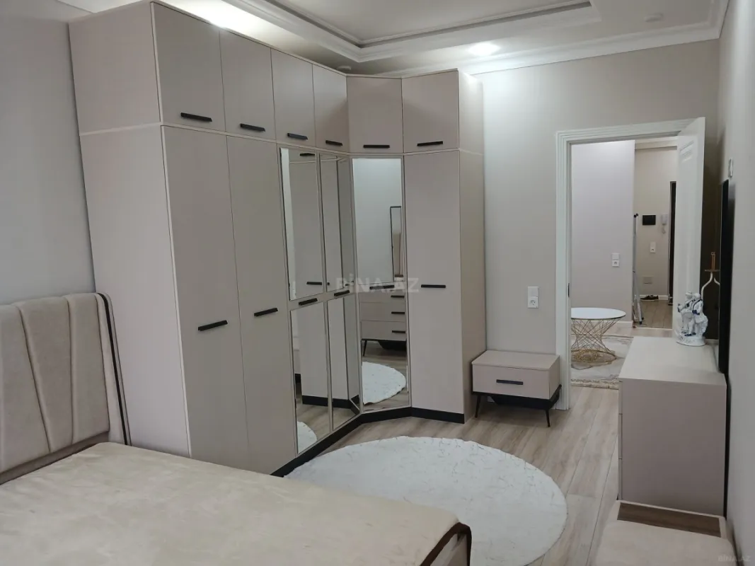 Kirayə verilir 2 otaqlı mənzil 70 m²