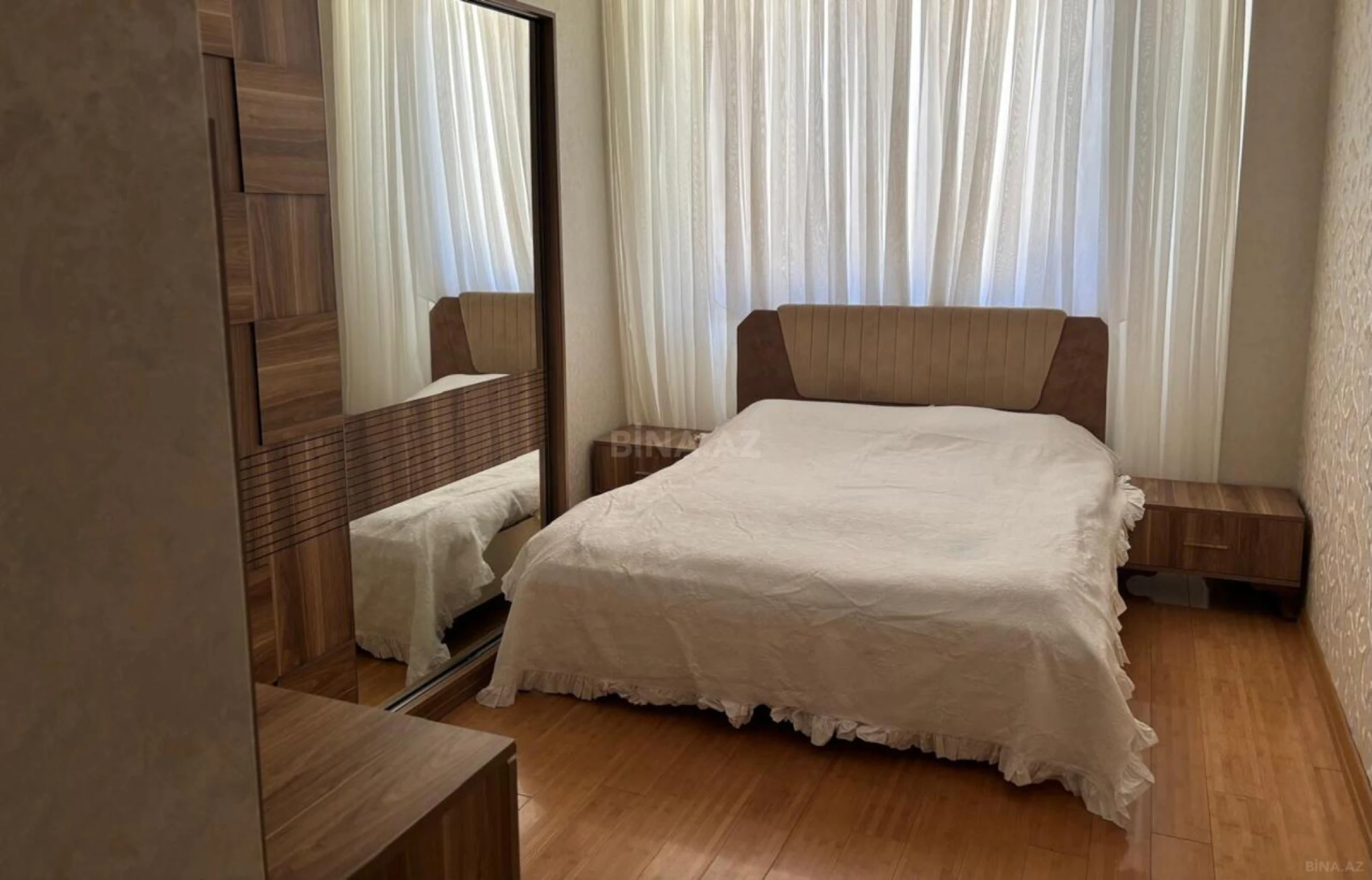 Satılır 2 otaqlı mənzil 61 m²