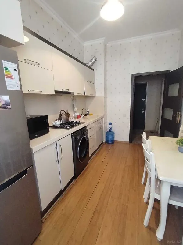 Satılır 2 otaqlı mənzil 61 m²