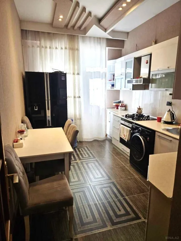 Satılır 3 otaqlı mənzil 108 m²